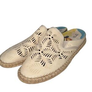 OluKai EUC Kaula Olu Ili Cutout Leather Espadrille Comfort Slip-On Orthotic Shoe